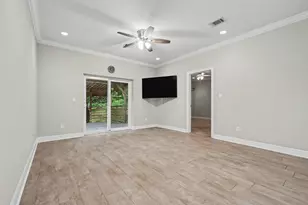 490 Soundview Ct, Mary Esther, FL 32569 - Photo 18
