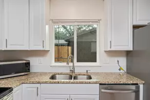 211 20th St, Niceville, FL 32578 - Photo 14