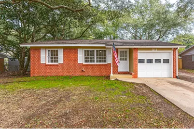 211 20th Street, Niceville, FL 32578 - Photo 1