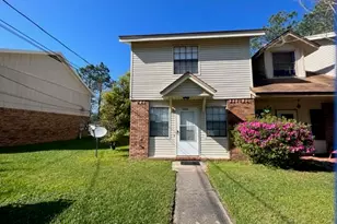 537 Schneider Dr, Fort Walton Beach, FL 32547 - Photo 2