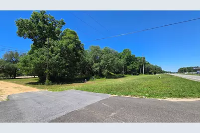 3212 E James Lee Boulevard, Crestview, FL 32539 - Photo 2