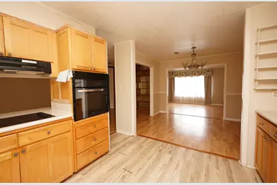319 NW Briarwood Circle, Fort Walton Beach, FL 32548 - Photo 6