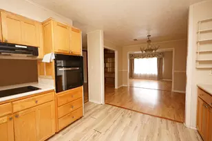 319 NW Briarwood Circle, Fort Walton Beach, FL 32548 - Photo 6