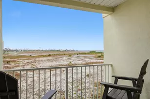 8436 Gulf Blvd, Navarre, FL 32566 - Photo 14