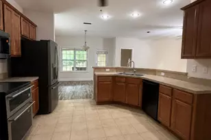 144 Howard St, Niceville, FL 32578 - Photo 4