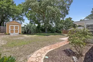 6646 Woodbury Forest Dr, Milton, FL 32583 - Photo 38