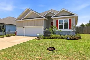 708 Quintana St, Crestview, FL 32539 - Photo 2