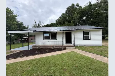 197 W North Avenue, Crestview, FL 32536 - Photo 1