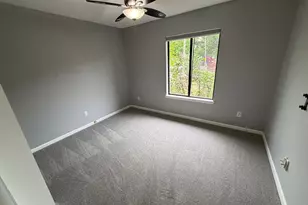 210 Honeysuckle Way, Niceville, FL 32578 - Photo 8