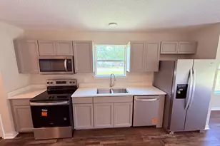 1993 Justice Cir, Gulf Breeze, FL 32563 - Photo 4