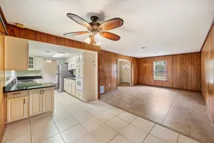 6 NE Stamford Ave, Fort Walton Beach, FL 32547 - Photo 4