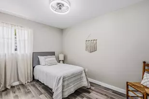 139 NW Robinwood Dr, Fort Walton Beach, FL 32548 - Photo 6