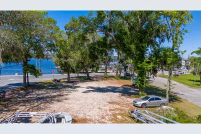 834 Bayshore Drive, Niceville, FL 32578 - Photo 16
