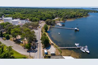 834 Bayshore Drive, Niceville, FL 32578 - Photo 36