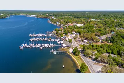 834 Bayshore Drive, Niceville, FL 32578 - Photo 20
