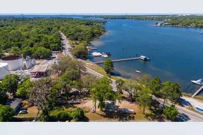834 Bayshore Drive, Niceville, FL 32578 - Photo 38