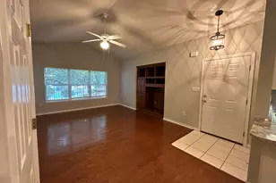 1501 N Partin Dr, Niceville, FL 32578 - Photo 2