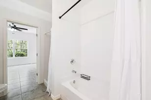 122 Dolphin Rd, Mary Esther, FL 32569 - Photo 6