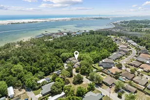 122 Dolphin Rd, Mary Esther, FL 32569 - Photo 2