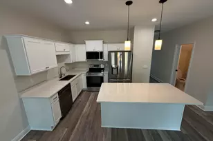 408 Walters Cir, Fort Walton Beach, FL 32547 - Photo 10