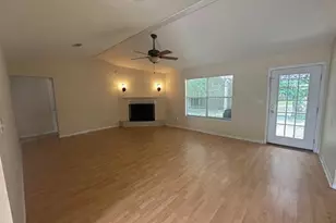 4821 Acorn Dr, Crestview, FL 32539 - Photo 2