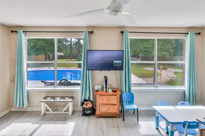 2348 Tumbleweed Drive, Navarre, FL 32566 - Photo 4