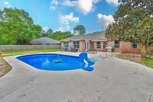 2348 Tumbleweed Dr, Navarre, FL 32566 - Photo 2