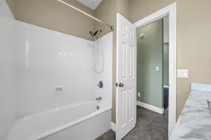 4469 Parkwood Square, Niceville, FL 32578 - Photo 16