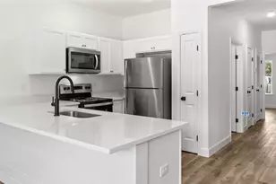 910 Barrow St, Fort Walton Beach, FL 32547 - Photo 1