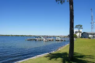 726 Eglin, Fort Walton Beach, FL 32548 - Photo 8