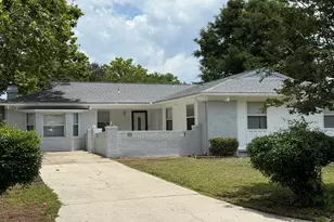 401 Crystal Ln, Niceville, FL 32578 - Photo 2