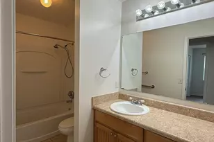 401 Crystal Ln, Niceville, FL 32578 - Photo 12