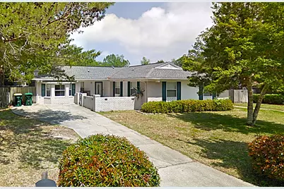 401 Crystal Lane, Niceville, FL 32578 - Photo 1