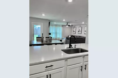 433 Scarborough Street, Crestview, FL 32539 - Photo 6
