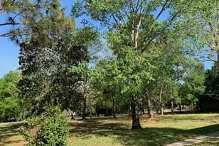 5735 Wildwood Rd, Crestview, FL 32536 - Photo 16