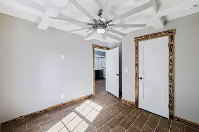 981 E Chestnut Avenue, Crestview, FL 32539 - Photo 36