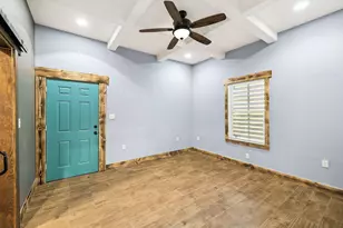 981 E Chestnut Ave, Crestview, FL 32539 - Photo 16