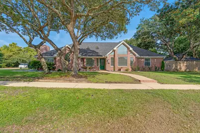 10008 Calle De Palencia, Navarre, FL 32566 - Photo 2