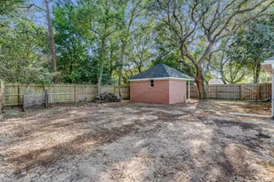 10008 Calle De Palencia, Navarre, FL 32566 - Photo 16