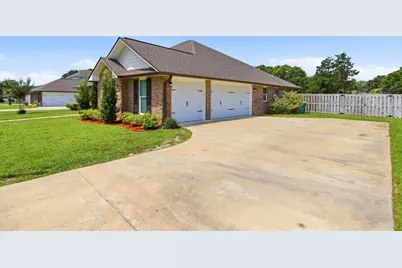 2892 Chancery Lane, Crestview, FL 32539 - Photo 4