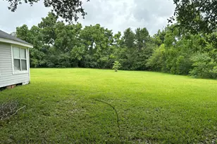 3830 3rd Ave, Laurel Hill, FL 32567 - Photo 14