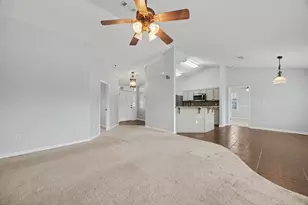 4863 Traxx St, Crestview, FL 32536 - Photo 8