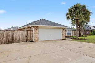 4863 Traxx St, Crestview, FL 32536 - Photo 4