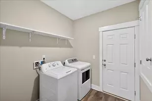 1355 Sea Grv Ct, Gulf Breeze, FL 32563 - Photo 24