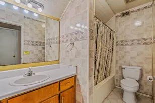 53 4th St, Shalimar, FL 32579 - Photo 30