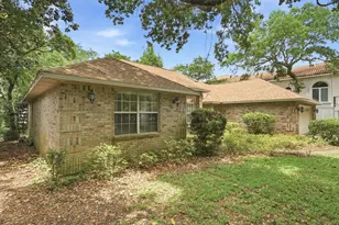 6627 Calle De Laurel, Navarre, FL 32566 - Photo 6