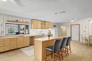 46 Veterans Ln, Freeport, FL 32439 - Photo 10