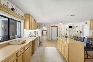 46 Veterans Ln, Freeport, FL 32439 - Photo 12