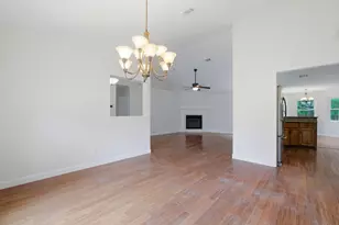 9318 Lucian Ct, Navarre, FL 32566 - Photo 16
