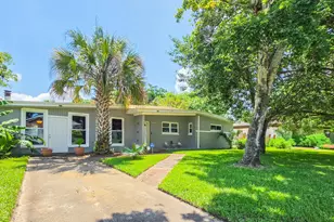 320 Stacy Circle, Fort Walton Beach, FL 32548 - Photo 1